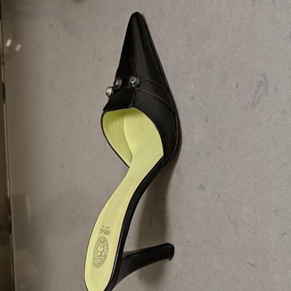 Shoes - Picture 2 of 4